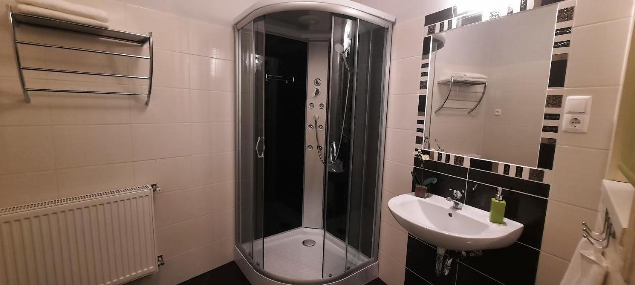 City Life Apartment Debrecen Eksteriør billede