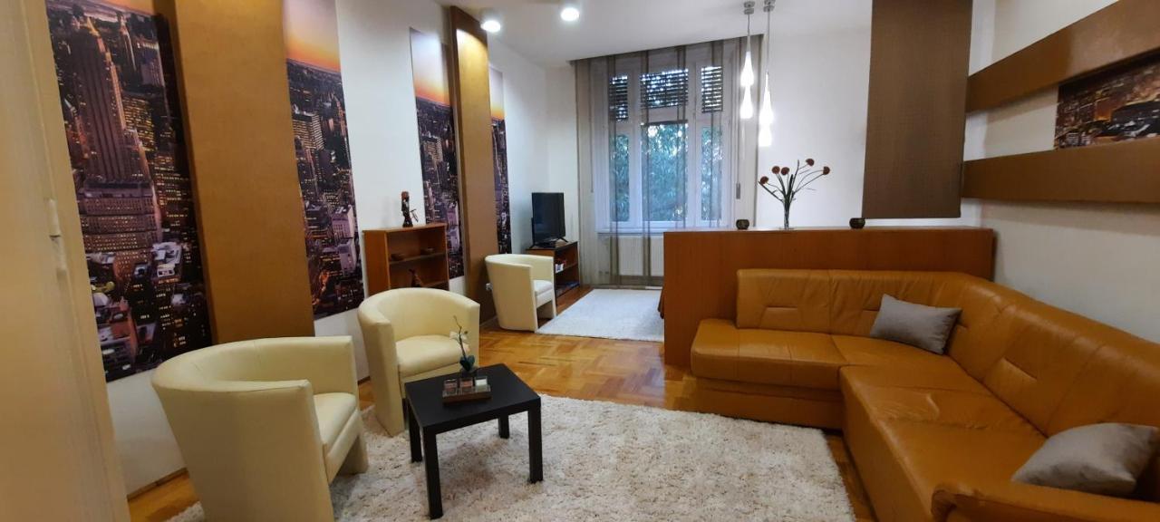 City Life Apartment Debrecen Eksteriør billede