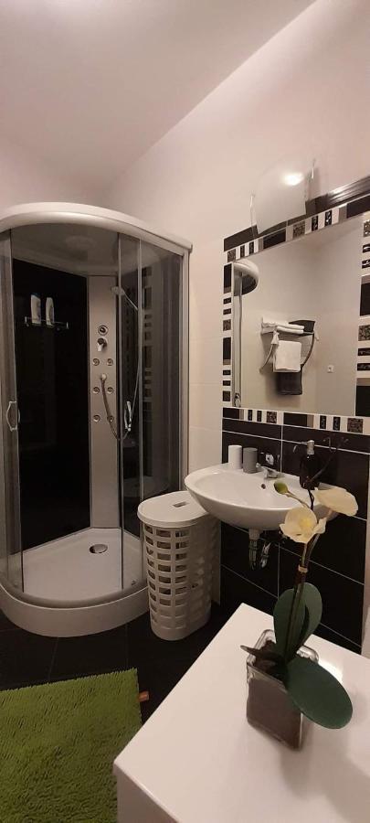 City Life Apartment Debrecen Eksteriør billede